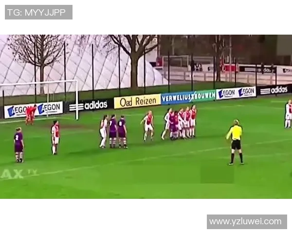 足球明星鸡哥的精彩瞬间与魅力造型全景展示图集