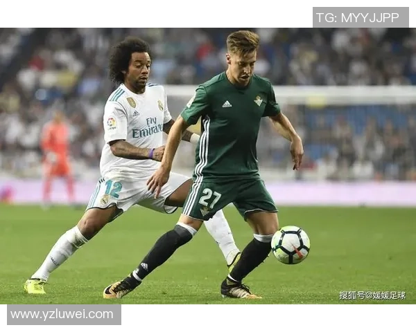 阿瓦尼足球明星闪耀赛场展现激情与才华的精彩瞬间 阿瓦尼足球明星闪耀赛场展现激情与才华的精彩瞬间