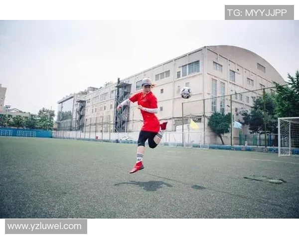 莎莎心目中的足球偶像是谁他在球场上的表现如何 莎莎心目中的足球偶像是谁他在球场上的表现如何